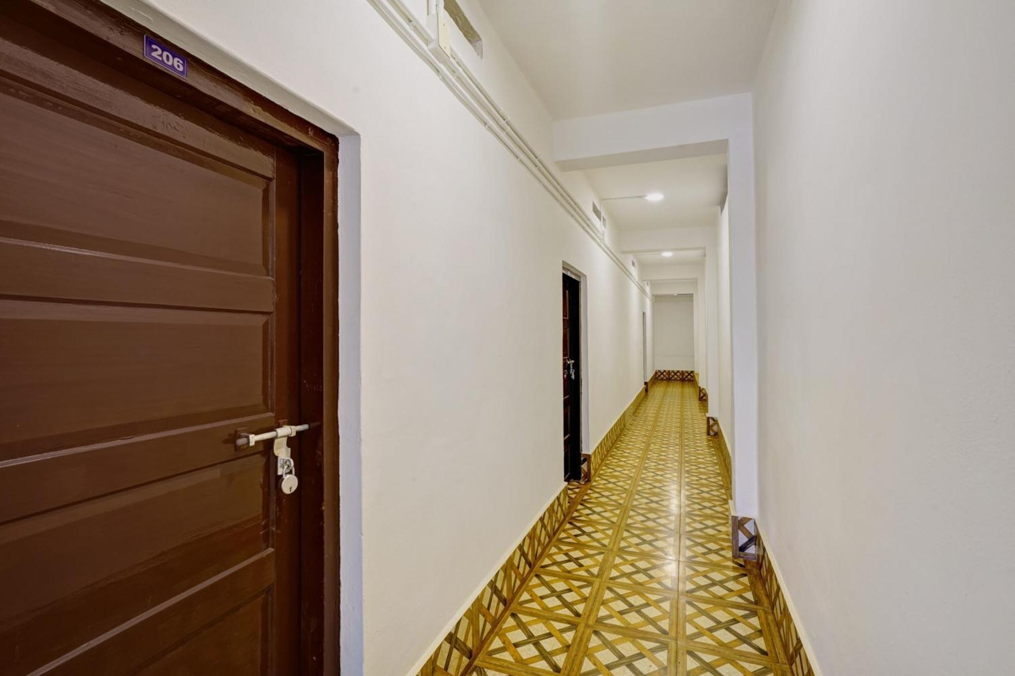Super Hotel O Ceasar Palace Annex Thodupuzha Eksteriør bilde