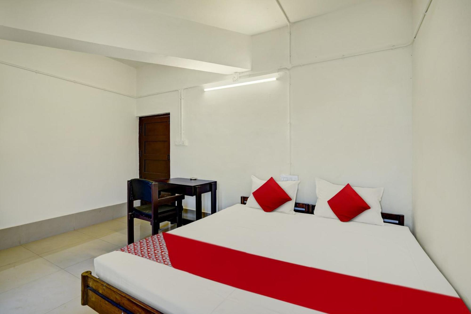 Super Hotel O Ceasar Palace Annex Thodupuzha Eksteriør bilde